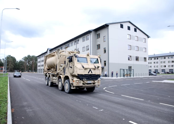 Закрытое заседание: депутаты ознакомятся с оборонными системами на военной базе в Адажи