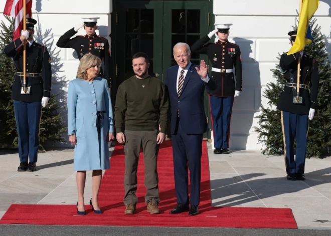 President Joe Biden and First Lady Jill Biden welcome Ukrainian President Volodymyr Zelenskyy to the White House on the South Lawn on December 21, 2022 in Washington, DC. (Photo by Oliver Contreras/Sipa USA)