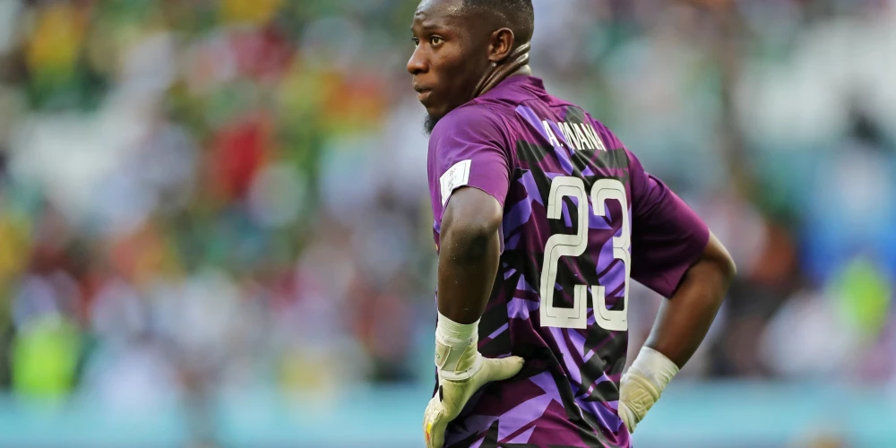 Kamerūnas izlases viens vadošajiem futbolistiem 26 gadu vecumā paziņo, ka neturpinās karjeru valstsvienībā