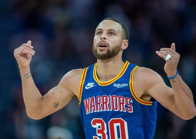 "Warriors" līderis Stefans Karijs traumas dēļ nespēlēs vēl vismaz divas nedēļas