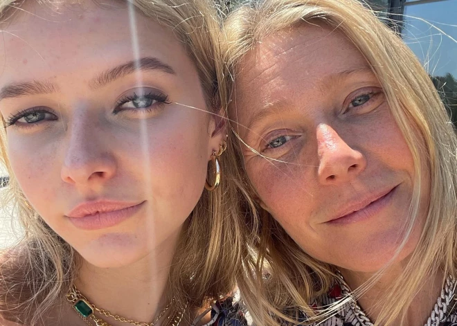 Без фильтров: папарацци засняли Гвинет Пэлтроу с дочерью в купальниках на пляже