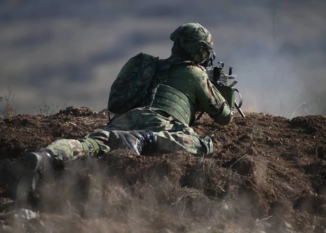 Serbijas armijā izsludināts augstākais kaujas gatavības līmenis