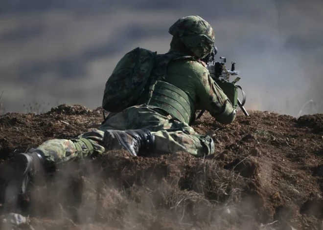 Сербия привела свои войска в боевую готовность на границе с Косово