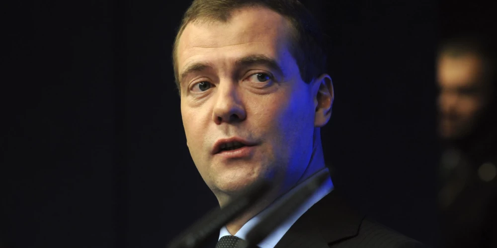 Īlons Masks reaģē uz Medvedeva pareģojumiem par "Ceturto reihu"