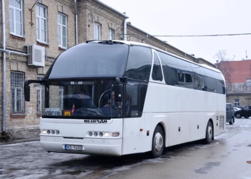   Автобусные рейсы в Латвии все чаще приходится отменять. В чем причина?
