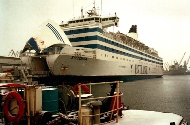 Zviedrija, Somija un Igaunija 1995.gadā vienojās kuģa vraku neizcelt no dzelmes un piešķīra vrakam traģēdijas upuru pēdējās atdusas vietas statusu, kā arī ar likumu aizliedza traucēt aizgājēju mieru.