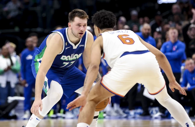 Luka Dončičs kļuva par pirmo spēlētāju, kurš NBA čempionātā guvis "triple double" ar vismaz 60 punktiem un 20 izcīnītām bumbām.