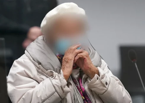 97 gadus vecā bijusī koncentrācijas nometnes sekretāre apstrīd notiesājošo spriedumu 