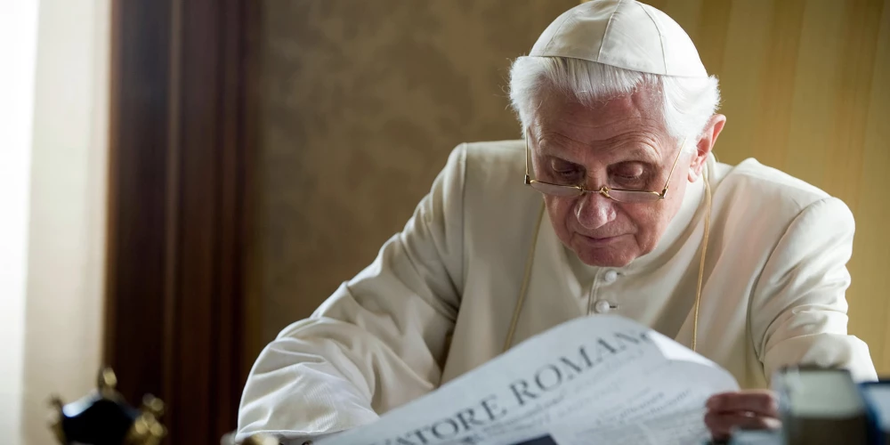 В 2013 году Бенедикт XVI заявил, что его духовное и физическое состояние не позволяет ему продолжать служение церкви