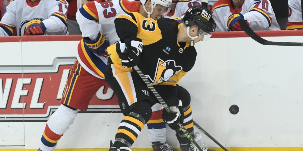 Bļugeram divas soda minūtes "Penguins" zaudējumā NHL spēlē