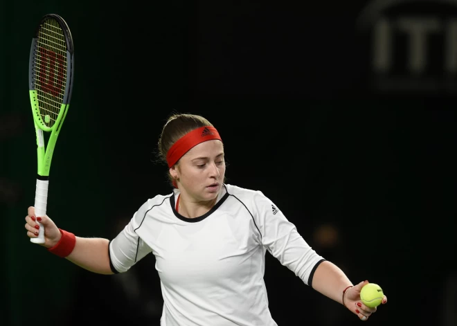 Ostapenko piedzīvo zaudējumu Adelaidas "WTA 500" turnīra otrajā kārtā