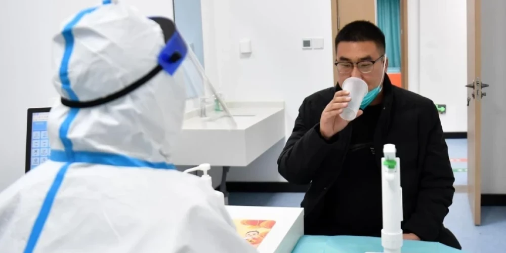 Цель - быстрое обнаружение новых штаммов, которые могут проникнуть в Европу из Китая. (Фото: SplashNews.com/ Vida Press)