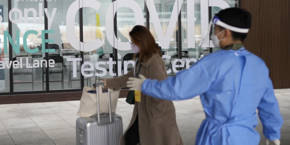 Vairākas Eiropas valstis pieprasīs Covid-19 testus ceļotājiem no Ķīnas