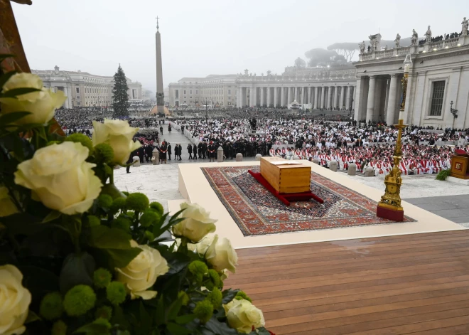 Bijušā Romas Katoļu baznīcas pāvestsa Benedikta XVI bēres 2023. gada 5. janvārī. 