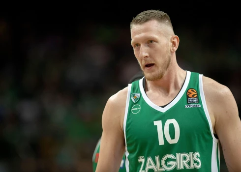 Šmits un "Žalgiris" grauj "Fenerbahce", bet pazaudē savu līderi