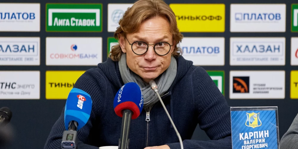 Главный тренер сборной России по футболу Валерий Карпин