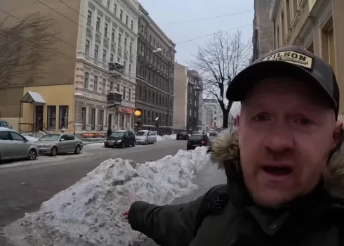 Тротуары чистые, движение транспорта не нарушено: шотландский видеоблогер в восторге от Риги