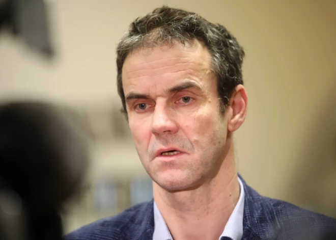 Dumpis: Covid-19 nav pazudis, šoziem, visticamāk, gaidāms trešais vilnis