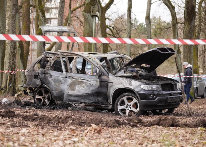 Par Bezzubova slepkavībā izmantotās automašīnas slēpšanu apsūdzība uzrādīta trīs vīriešiem