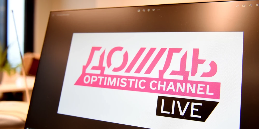 Pēc licences zaudēšanas Pilsonības un migrācijas lietu pārvalde (PMLP) lēmusi neanulēt nodarbinātības vīzas "Doždj" darbiniekiem. 