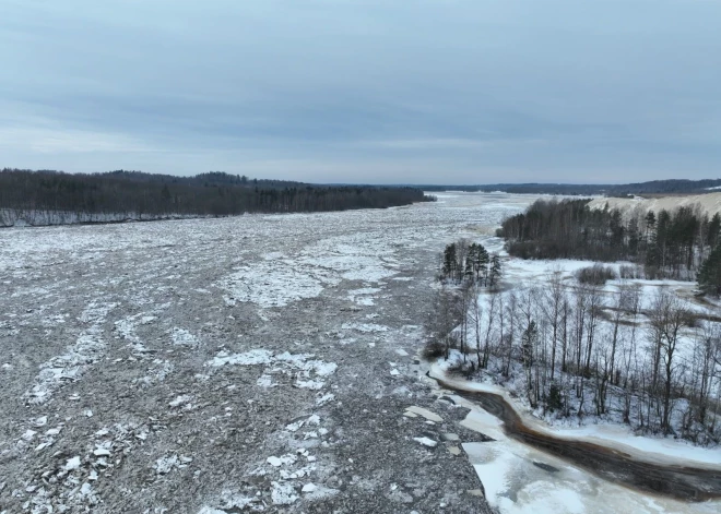   Наводнение уже близко: поднимается уровень воды в Даугаве возле Екабпилса