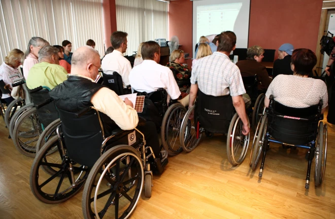 Neapdomīgi lietojot vārdus, mēs pat negribot varam aizvainot cilvēkus ar invaliditāti.