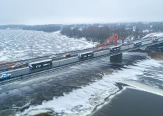 FOTO: ceļā uz Kijivu no Rīgas dodas autobusi ar 50 tonnām humānās palīdzības