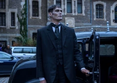 Джордж Бурчя в сериале "Уэнсдей"