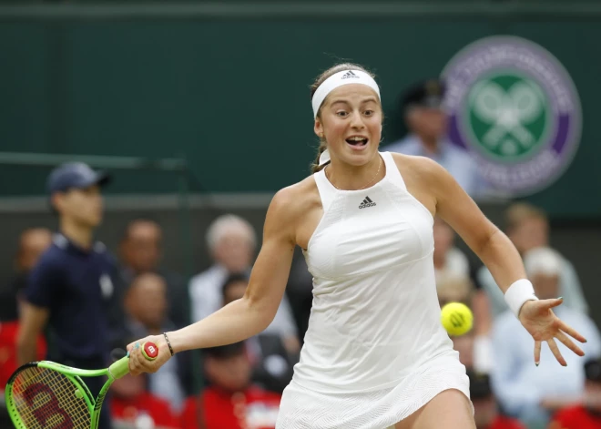 Ostapenko un Kičenoka vēlreiz sasniedz Adelaidas "WTA 500" dubultspēļu turnīra pusfinālu