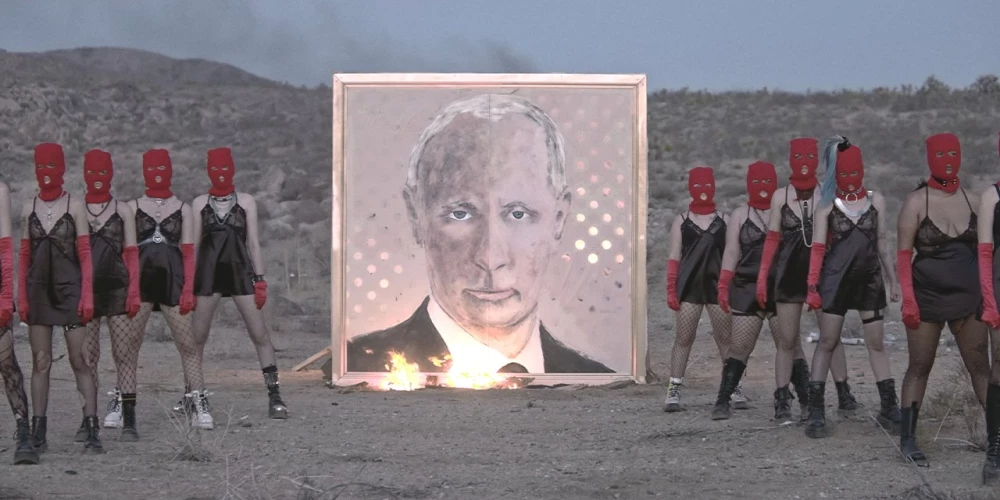 Pussy Riot проведет политический перформанс “Прах Путина”