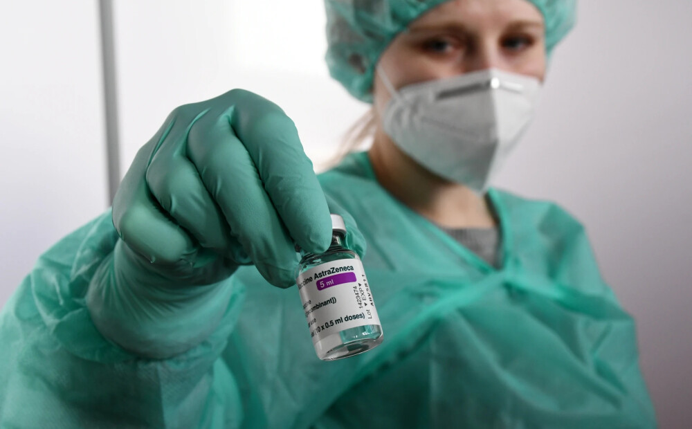 Infektoloģe nosauc biežāko komplikāciju pēc Covid-19 vakcīnas saņemšanas, kas redzama Eiropas datu sistēmā