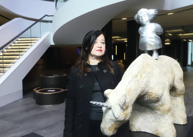 "Pērkot mākslu, cilvēki grib zināt, virs kura dīvāna to liks," saruna ar "Laimīgās mākslas muzeja" radītāju Gaļinu Maksimovu