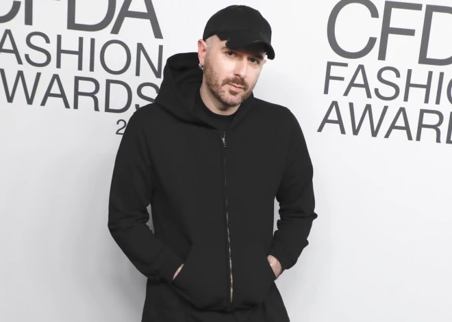 Modes mākslinieks Demna Gvasalia: "Karš Ukrainā lika ar jaunu spēku atcerēties visu, kas ar mums notika toreiz"