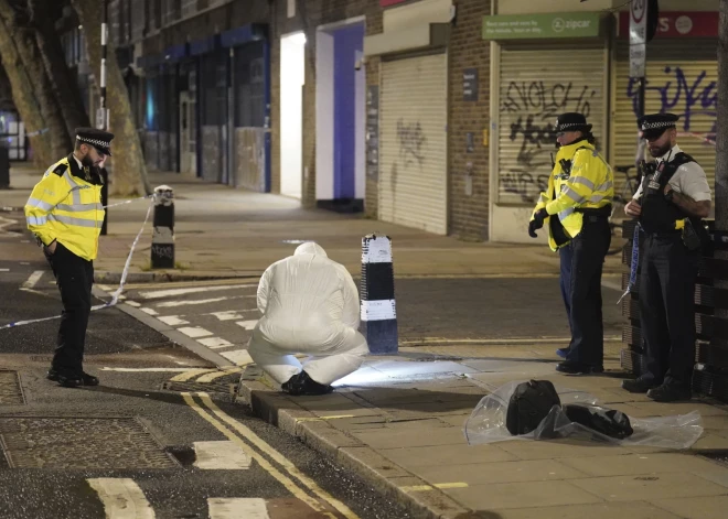 Apšaudē Londonas centrā ievainoti seši cilvēki