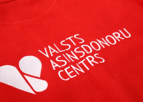 Valsts asinsdonoru centrs logo.