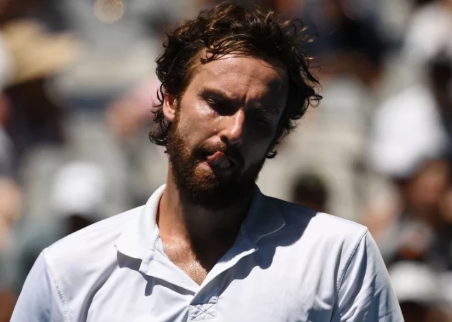 Gulbis cieš zaudējumu Tenerifes "Challenger" sērijas sacensību pirmajā kārtā