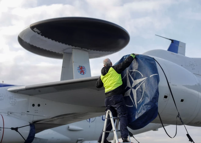 NATO pārvieto uz Rumāniju izlūkošanas lidmašīnas