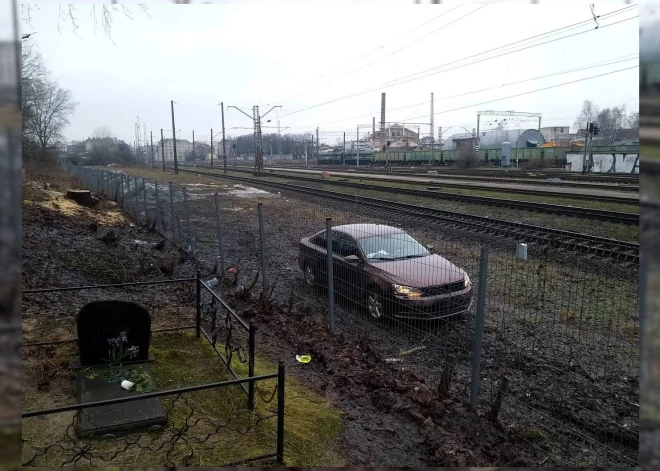 На Маскачке пьяный водитель после аварии сбежал с места ДТП и спрятал машину возле кладбища