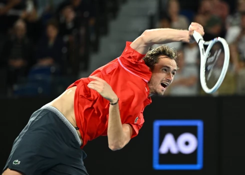 Medvedevam un Norijam "Australian Open" beidzas trešajā kārtā