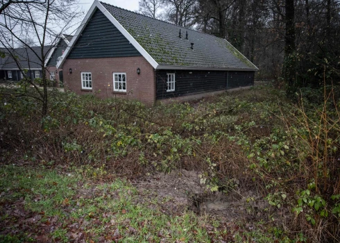 Agrāk Ommerenas ciematā valdīja miers un klusums, bet tagad tepat zem logiem rokas bagātību mednieki.