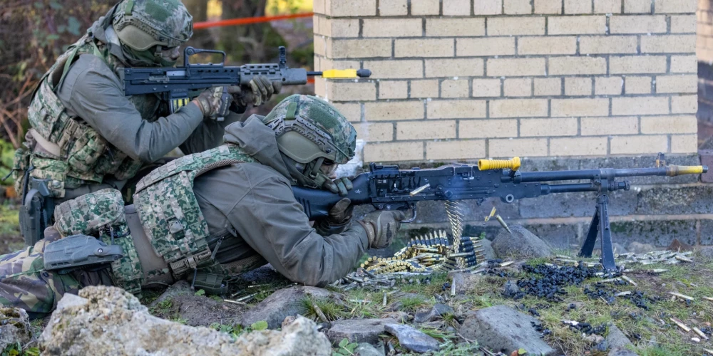 ASV aizsardzības ministrs: Sagaidāms, ka Ukraina šopavasar uzsāks pretuzbrukumu Krievijai
