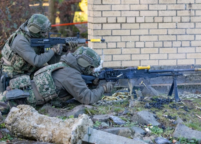 ASV aizsardzības ministrs: Sagaidāms, ka Ukraina šopavasar uzsāks pretuzbrukumu Krievijai