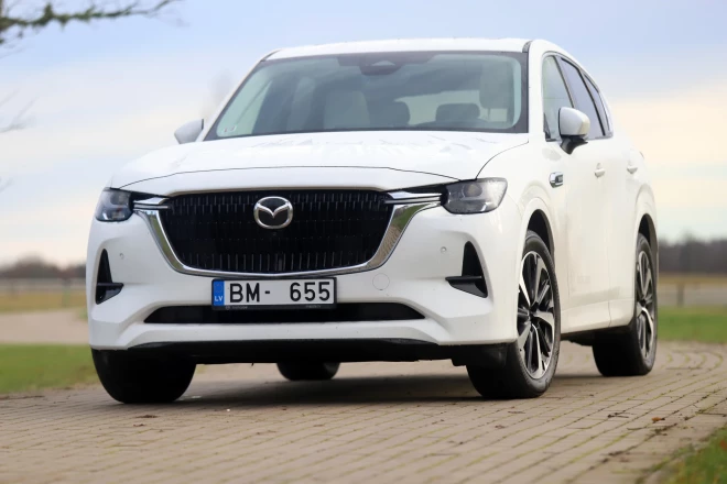 "Mazda CX-60 PHEV".