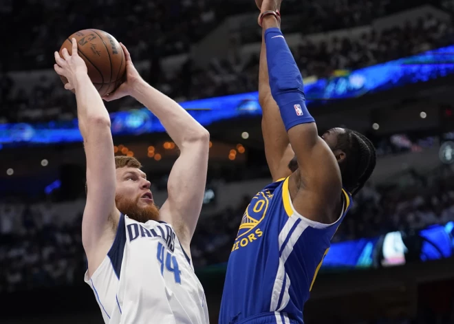 Bertānam divi punkti "Mavericks" uzvarā NBA spēlē