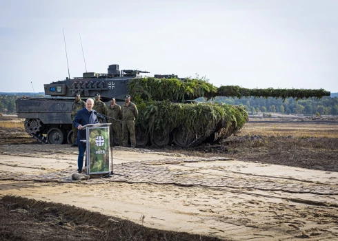 Bērboka: Berlīne gatava ļaut Polijai piegādāt Ukrainai tankus