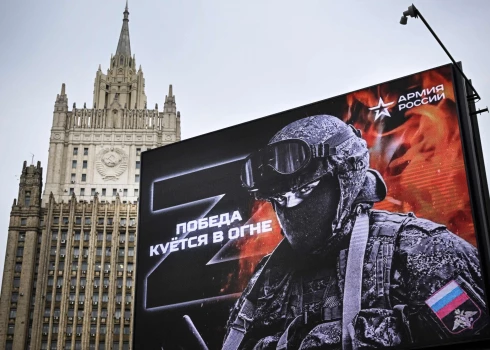Peskovs: rīkojums par mobilizāciju turpina darboties, jo bez iesaukšanas armijā tas "ietver arī citus pasākumus"