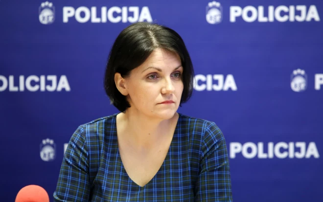 Valsts policijas Dzimumnoziegumu apkarošanas nodaļas psiholoģe Dace Landmane piedalās preses konferencē par visbiežākajiem dzimumnoziegumu veidiem Latvijā.