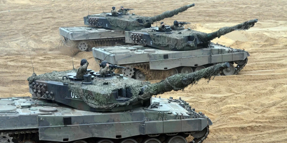 Polija lūgusi Vācijai atļauju sūtīt uz Ukrainu tankus "Leopard"