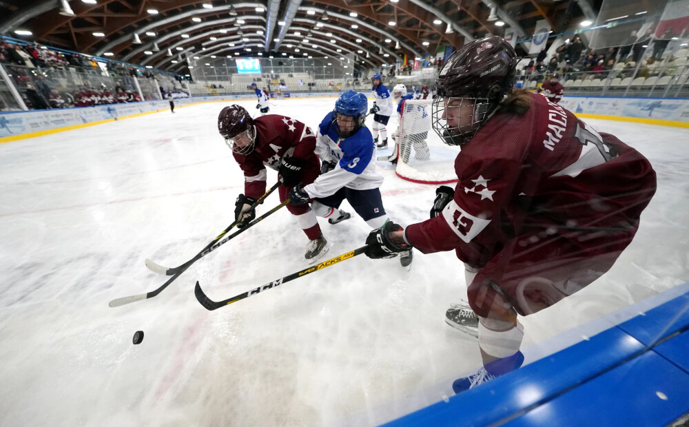 Latvijas hokejistiem graujoša uzvara Eiropas Jaunatnes olimpiskā festivāla otrajā mačā