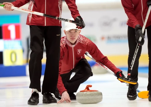 Latvijas kērlinga komandai ceturtais panākums Eiropas Jaunatnes ziemas Olimpiādē